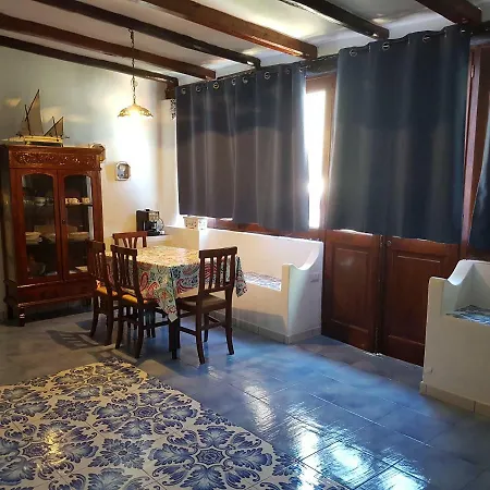 Vacanze Nyaraló *